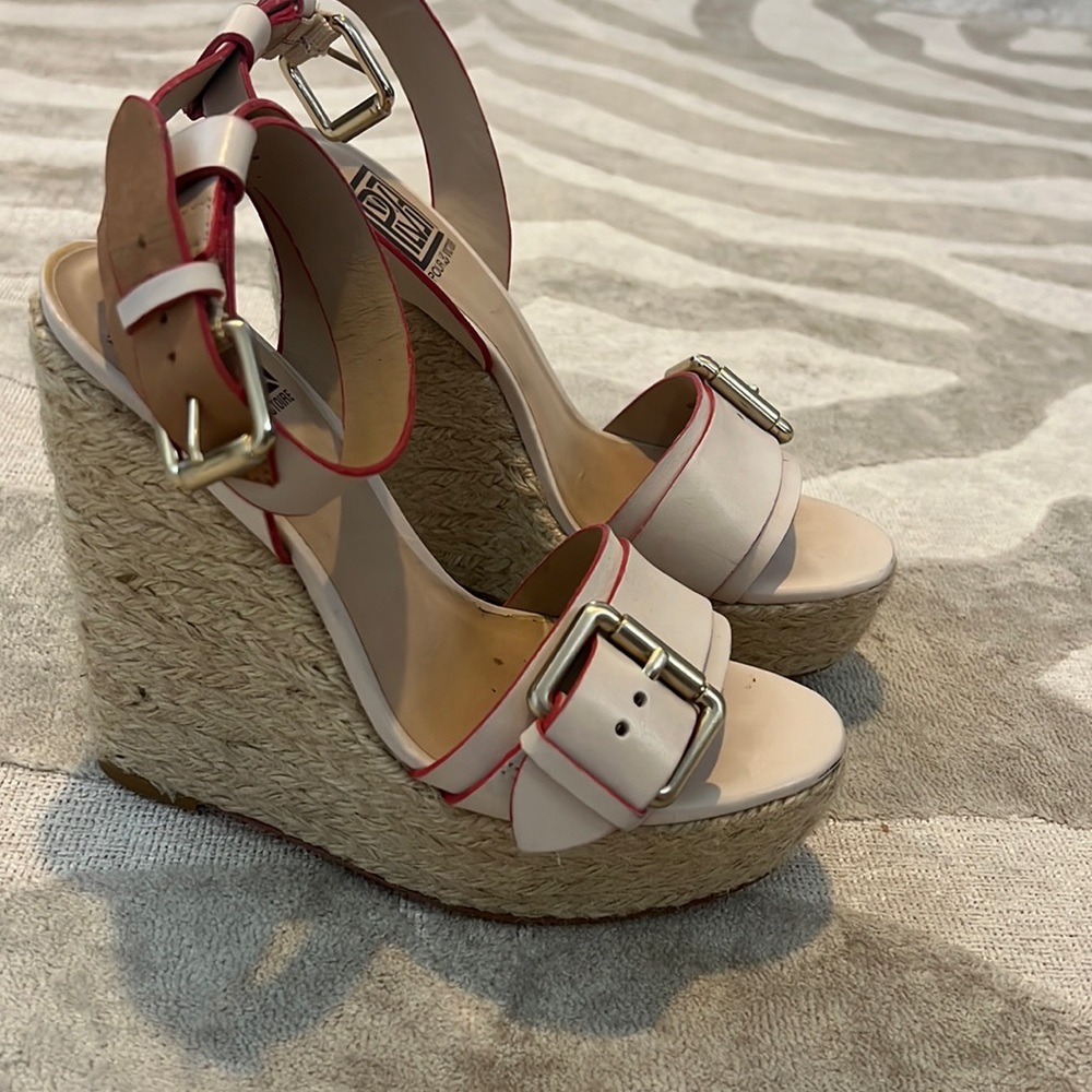 Pour L Victoire wedge heels